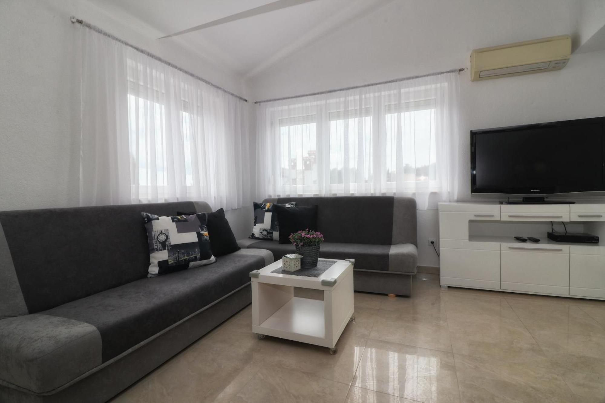 Apartments Link Rovinj Exterior photo